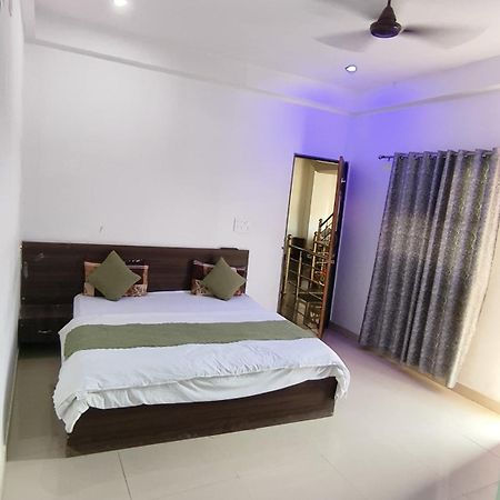 Shri Jee Dham Near Prem Mandir Hotel Vrindāvan Eksteriør billede