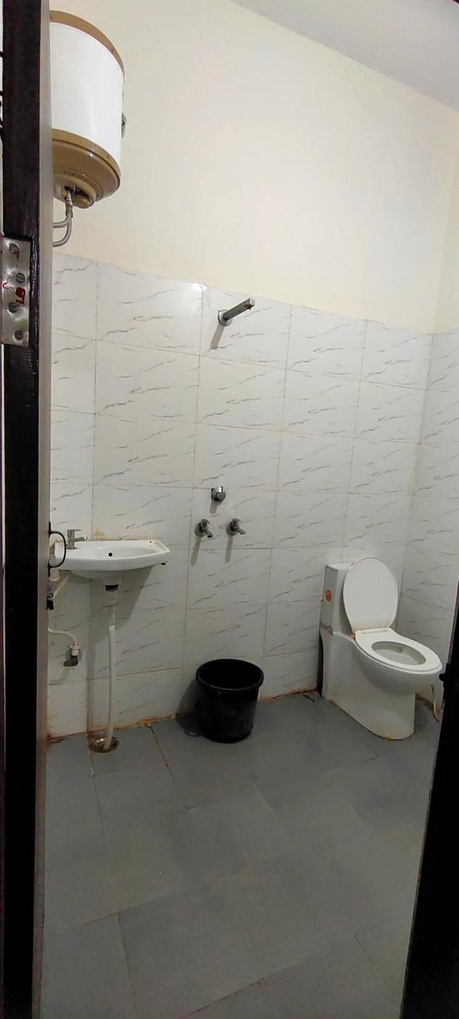Shri Jee Dham Near Prem Mandir Hotel Vrindāvan Eksteriør billede